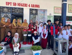 Mahasiswa KKN-T Inovasi Desa Gel. 116 Posko Arawa Sediakan Tempat Sampah Kreatif dari Galon Bekas