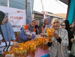 Rumah Zakat Gelar Pasar Murah Minyak Goreng di Rapokalling, 145 Paket Ludes dalam 2 Jam