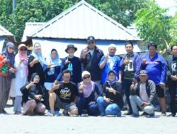 Rekreasi Sastra di Pantai Biru: MENCARI KEDALAMAN PUISI