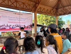 Mahasiswa KKN Unhas Kelola Taman Baca Masyarakat Karang Ati:
