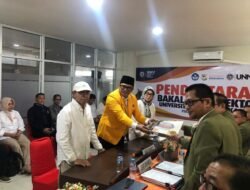 Dr. Arifin Manggau “Sama-sama ki” Mendaftar di Pilrek UNM