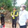 Gubernur Kaltara Tinjau Langsung Pemadaman Karhutla di KM 12 Desa Gunung Sari
