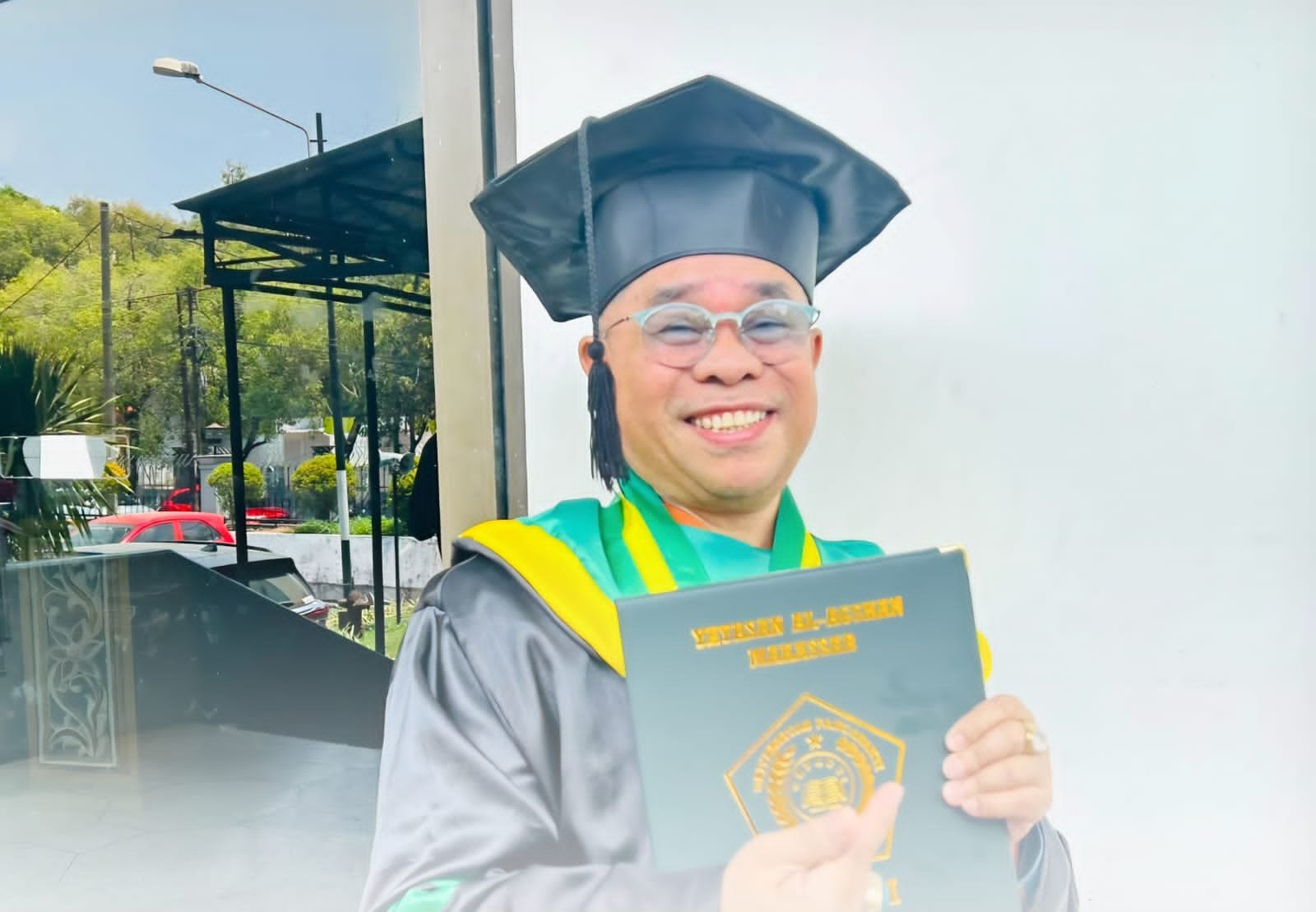 Dr. Duta Mustajab.
