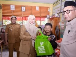 Disdik Makassar Bersama Baznas Kota Makassar Salurkan Paket Perlengkapan Sekolah untuk Siswa Terdampak Kebakaran di Bontoala