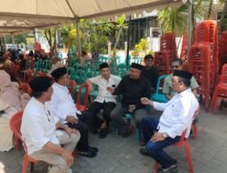 Wakil Ketua PGRI Sulsel Dr. Basri Melayat ke Rumah Duka Prof. Usman Mulbar