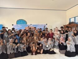 Belajar Data Sambil Bermain: Mahasiswa Statistika Unhas Datangi Sekolah di Toddopulia