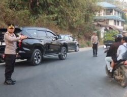 Kapolres Toraja Utara Turun Langsung Atur Lalu Lintas Pagi Hari